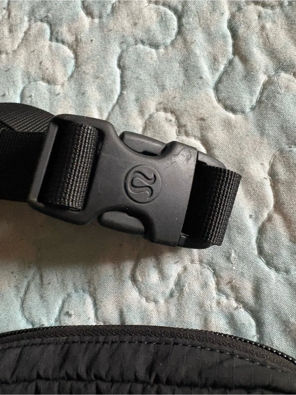 lululemon athletica Black Compact Belt Bag with Adjustable Strap